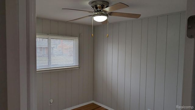 11657 ENGLEMAN Road, Warren, MI 48089