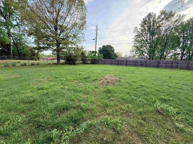 2 Shamsie Dr, Ward, AR 72176