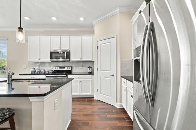 30444 PECAN VALLEY LOOP, Wesley Chapel, FL 33543
