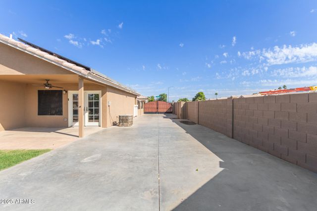 1676 N La Mora Drive, Goodyear, AZ 85338
