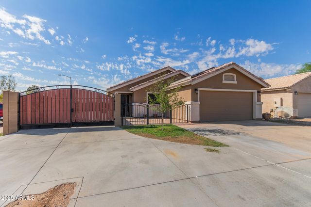 1676 N La Mora Drive, Goodyear, AZ 85338