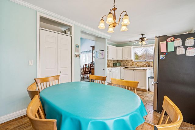 125 W 3rd Street, Ronkonkoma, NY 11779