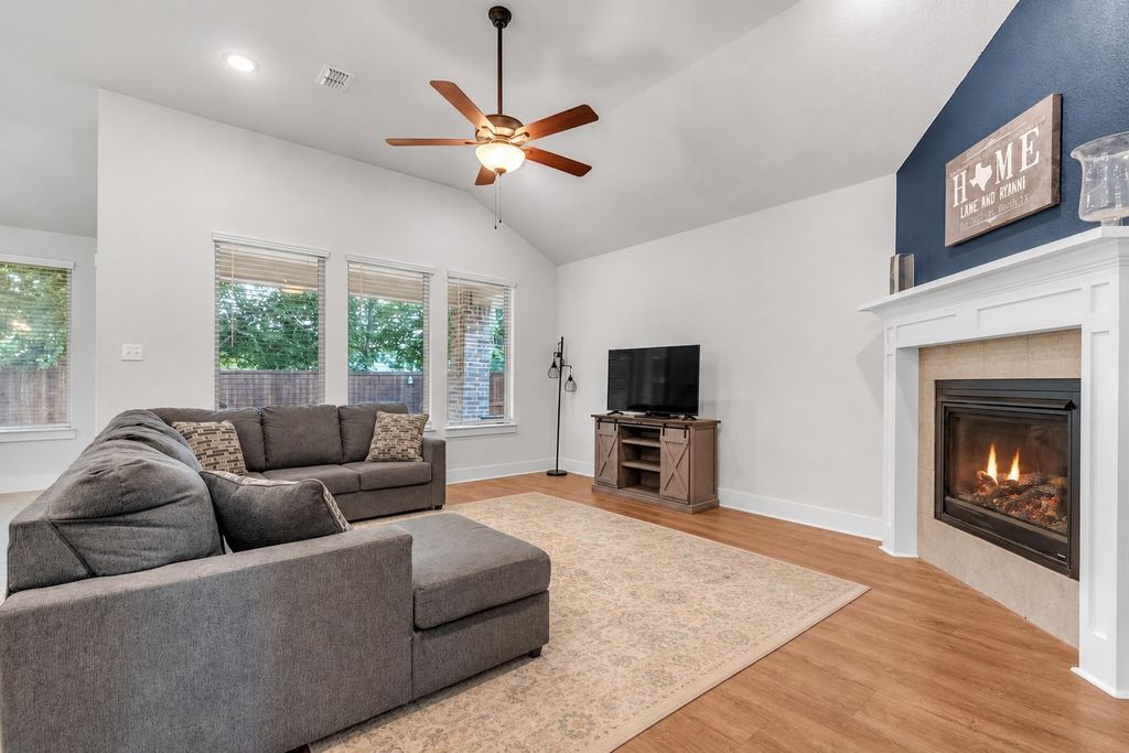 5221 Beautyberry Drive, Fort Worth, TX 76036 — photo 4