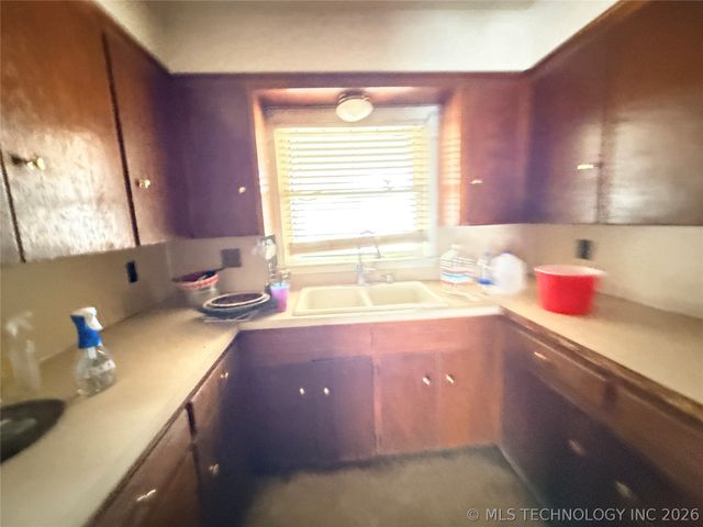 4825 S Lawton Avenue, Tulsa, OK 74107