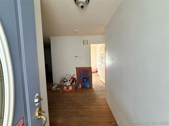 4825 S Lawton Avenue, Tulsa, OK 74107