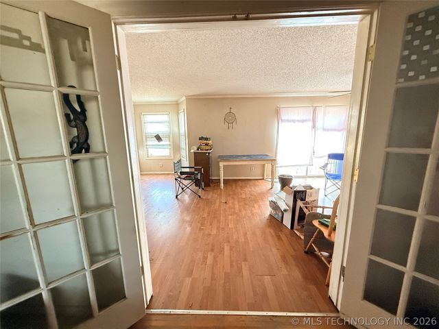 4825 S Lawton Avenue, Tulsa, OK 74107