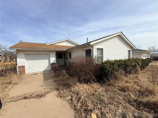 4825 S Lawton Avenue, Tulsa, OK 74107