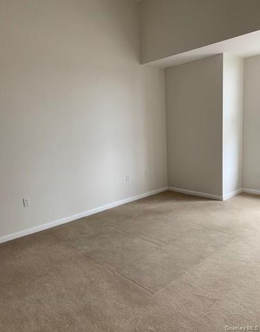 100 New Roc City Place 204, New Rochelle, NY 10801