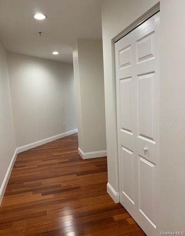 100 New Roc City Place 204, New Rochelle, NY 10801