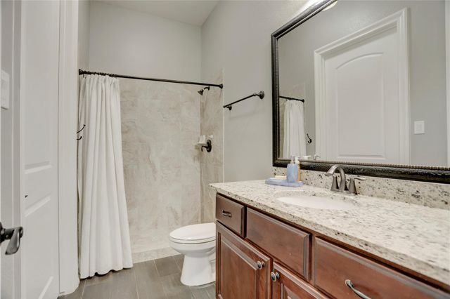 14 Pravia Path Drive, Missouri City, TX 77459