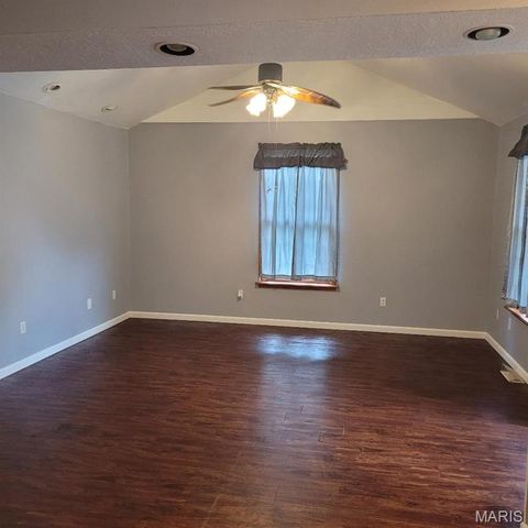 2505 E Main Street, Belleville, IL 62221