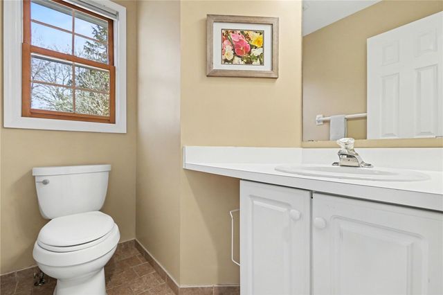 158 Eaglesfield Way, Perinton, NY 14450