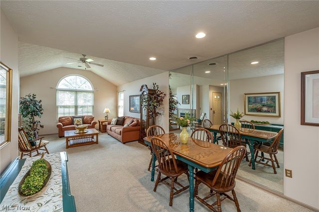 1055 North Jefferson Street B, Medina, OH 44256
