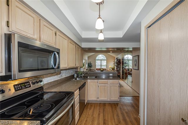 1055 North Jefferson Street B, Medina, OH 44256