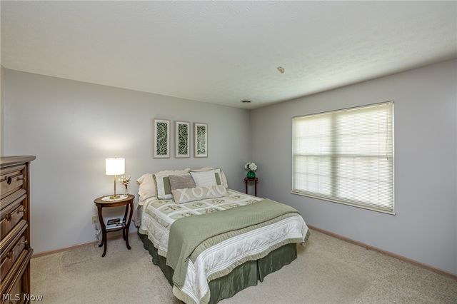 1055 North Jefferson Street B, Medina, OH 44256