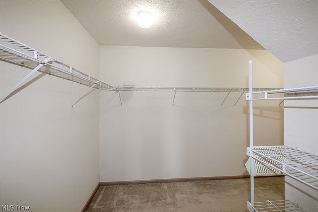 1055 North Jefferson Street B, Medina, OH 44256