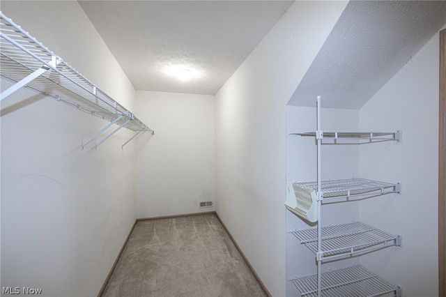 1055 North Jefferson Street B, Medina, OH 44256