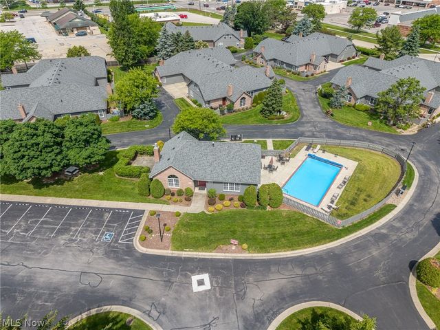 1055 North Jefferson Street B, Medina, OH 44256