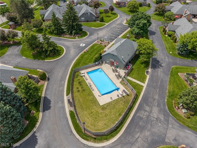 1055 North Jefferson Street B, Medina, OH 44256