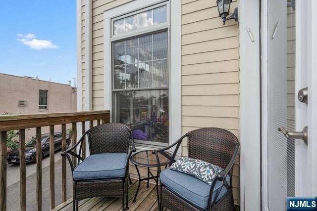 25 E Linden Avenue, Englewood, NJ 07631