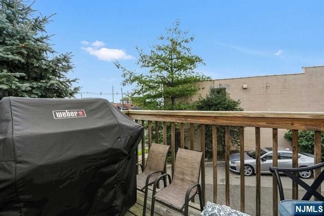 25 E Linden Avenue, Englewood, NJ 07631