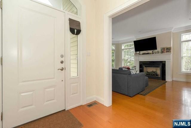 25 E Linden Avenue, Englewood, NJ 07631