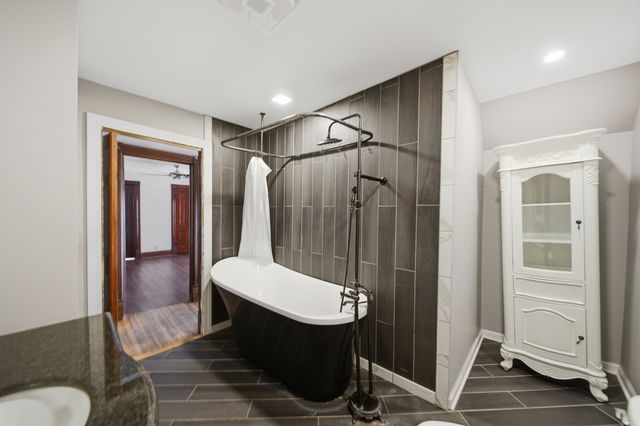 304 W Chamberlin Street, Dixon, IL 61021