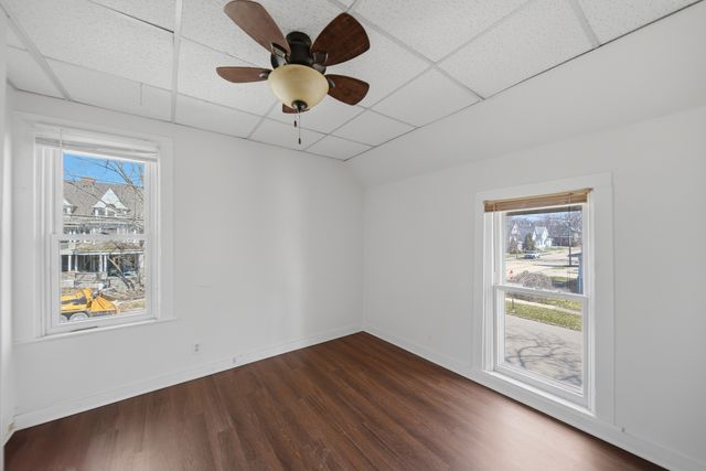 304 W Chamberlin Street, Dixon, IL 61021