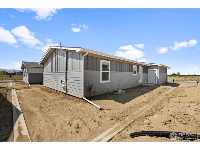 542 Sunset Cliffs Dr, Loveland, CO 80537