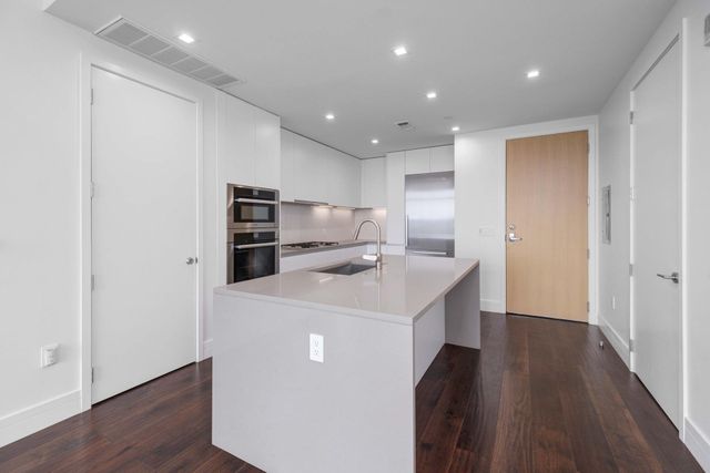 501 West Ave 2302, Austin, TX 78701