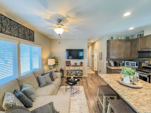 8545 Mission Gorge Rd Spc 211, Santee, CA 92071