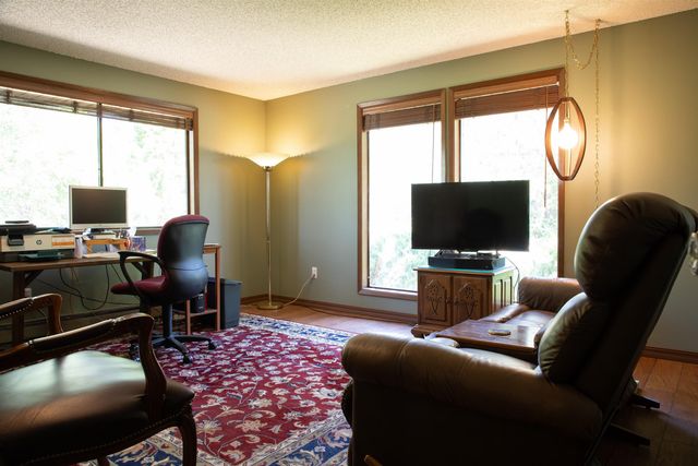 16905 N Mockingbird Ct, Nine Mile Falls, WA 99026