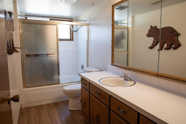 16905 N Mockingbird Ct, Nine Mile Falls, WA 99026