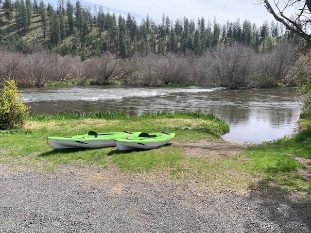 16905 N Mockingbird Ct, Nine Mile Falls, WA 99026
