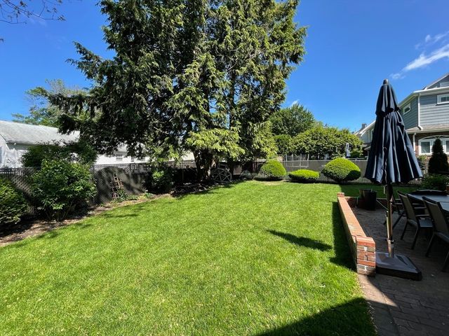 23 Richardson Rd, Belmont, MA 02478