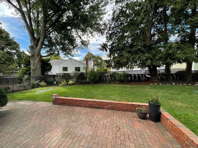 23 Richardson Rd, Belmont, MA 02478