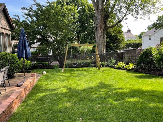 23 Richardson Rd, Belmont, MA 02478