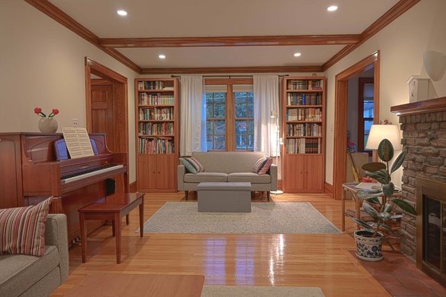 23 Richardson Rd, Belmont, MA 02478