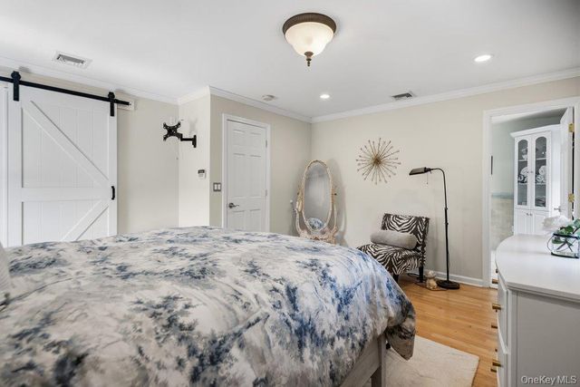 296 Euston Road S, Garden City, NY 11530