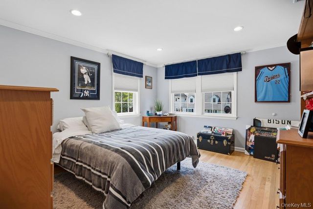 296 Euston Road S, Garden City, NY 11530