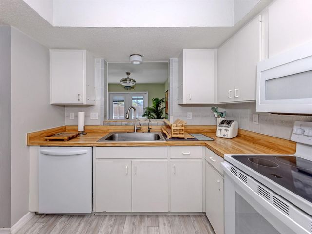 1191 SOUTHLAND ROAD, Venice, FL 34293