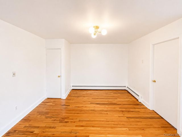 533 Soundview Avenue 3rd Floor, Bronx, NY 10473