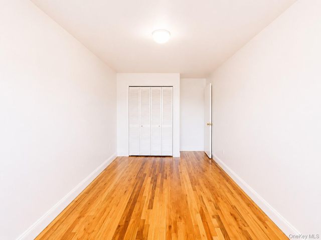 533 Soundview Avenue 3rd Floor, Bronx, NY 10473