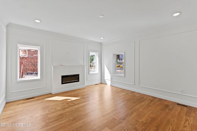 14A New Brunswick Avenue, Matawan, NJ 07747