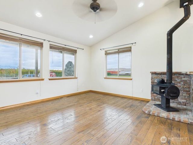 650 S Van Well Avenue, East Wenatchee, WA 98802