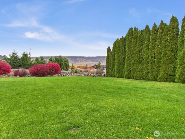 650 S Van Well Avenue, East Wenatchee, WA 98802