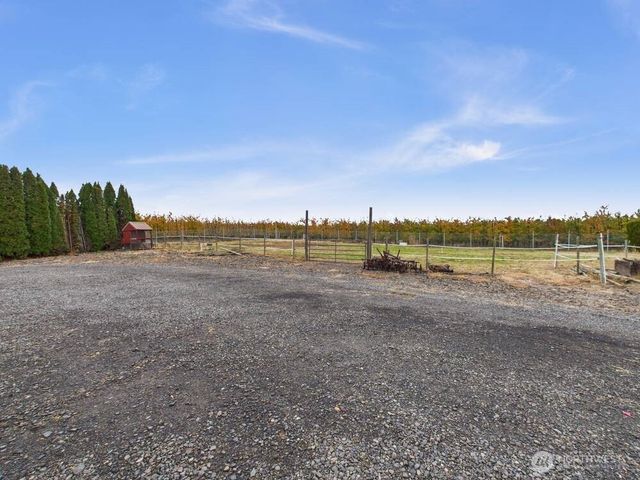 650 S Van Well Avenue, East Wenatchee, WA 98802