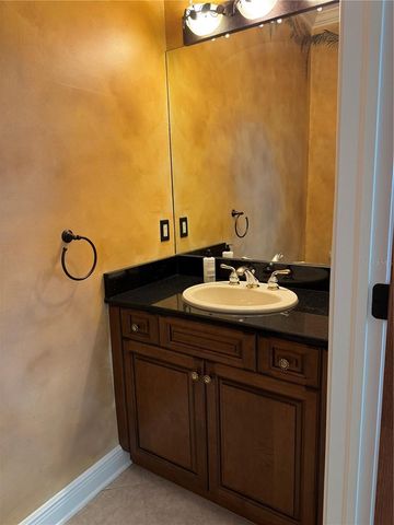 644 SAXONY BOULEVARD, St Petersburg, FL 33716