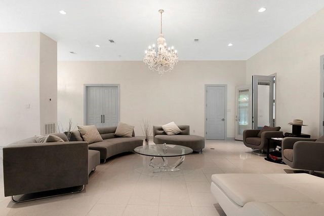 160 Black Forest Drive, Zavalla, TX 75980