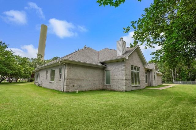 160 Black Forest Drive, Zavalla, TX 75980